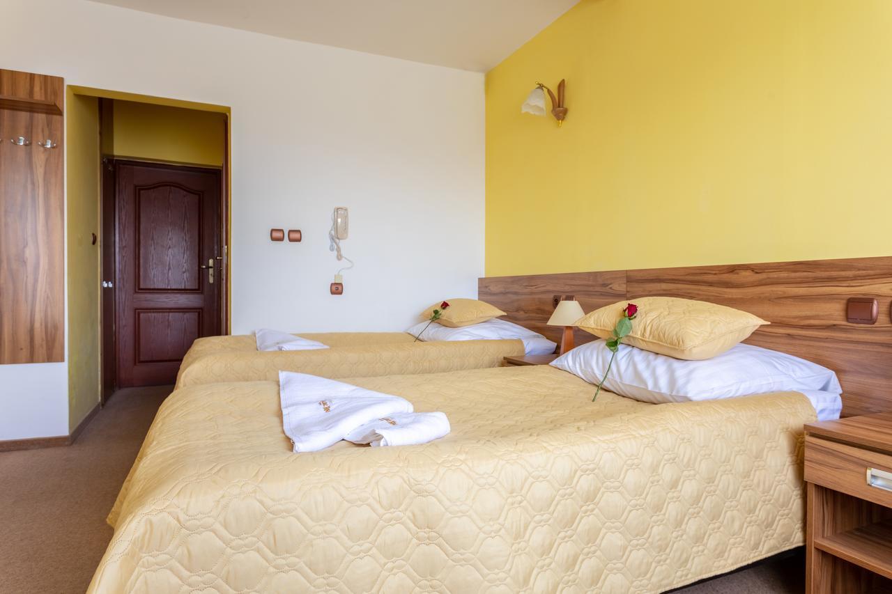 Hotel Goralski Raj Nowy Targ Esterno foto