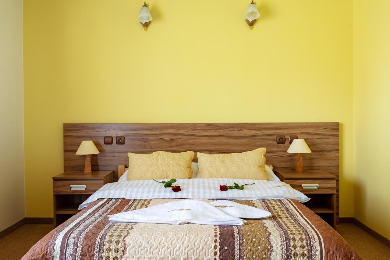 Hotel Goralski Raj Nowy Targ Esterno foto
